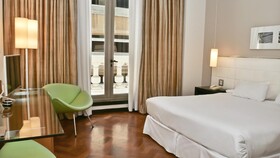 725 Continental Hotel