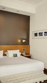 725 Continental Hotel