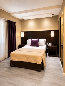 Howard Johnson Plaza by Wyndham Buenos Aires Florida Street