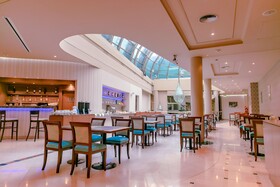 Howard Johnson Plaza by Wyndham Buenos Aires Florida Street