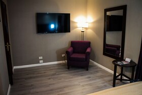 Howard Johnson Plaza by Wyndham Buenos Aires Florida Street