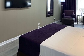Howard Johnson Plaza by Wyndham Buenos Aires Florida Street