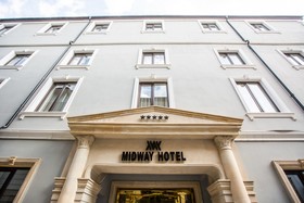 Grand Midway Hotel