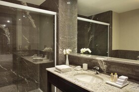 Windsor California Hotel