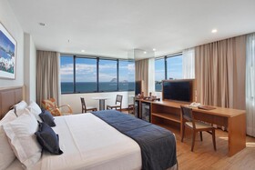 Windsor Excelsior