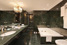 Windsor Excelsior