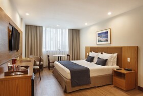 Windsor Excelsior