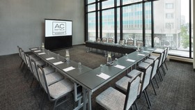 AC Hotel Montreal Downtown