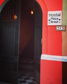 Hostal Plaza Brasil