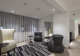 Hotel 45 by Director