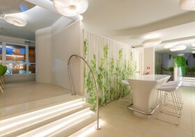 Hotel 45 by Director