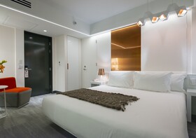 Hotel 45 by Director