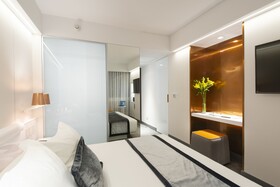 Hotel 45 by Director