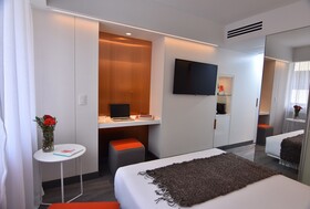 Hotel 45 by Director