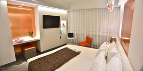 Hotel 45 by Director
