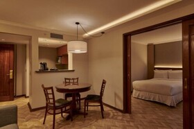 Hotel Plaza El Bosque Ebro