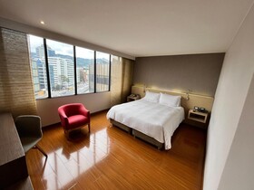 Cosmos 100 Hotel & Centro de Convenciones