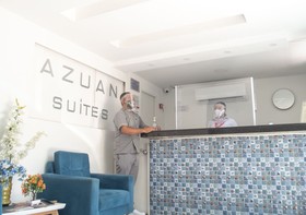 Azuán Suites By GEH Suites