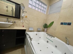 Hotel Bolivariana Plaza