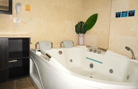Hotel Bolivariana Plaza