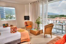 Santorini Hotel & Resort