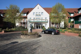 Steigenberger Hotel Treudelberg