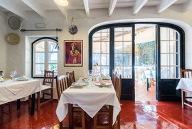 Hostal S'Engolidor