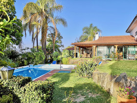 Nanou House