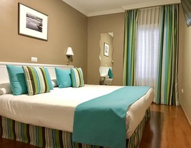 La Quinta Park Suites