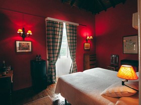 Casa Amarilla
