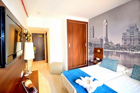 Hotel Adonis Plaza
