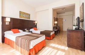 Hotel Adonis Pelinor