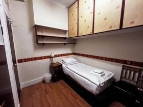 Dolphin Hotel
