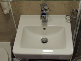 Dolphin Hotel