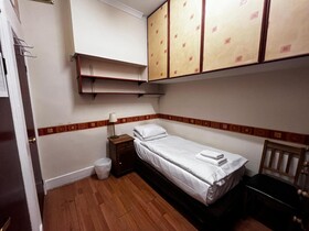 Dolphin Hotel