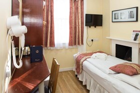 Dolphin Hotel
