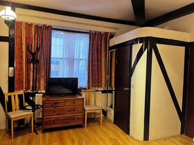 Dolphin Hotel