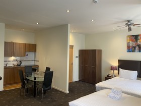 Grand Plaza Serviced Apartments Hyde Park