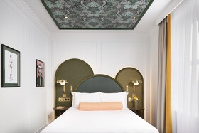 Holiday Inn Oxford Circus