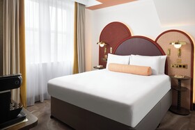 Holiday Inn Oxford Circus