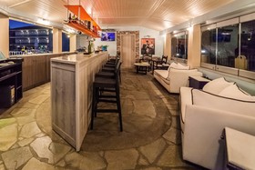 Sintrivanis Beach Hotel