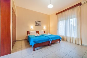 Sintrivanis Beach Hotel