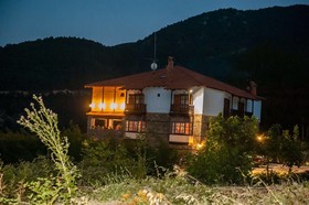 Sintrivanis Mountain Hostel