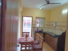 Apricus Home Stay