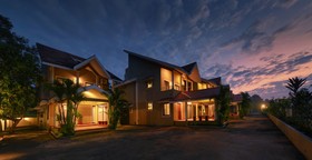 Treehouse Blue Villas