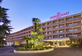 Crowne Plaza St. Peter's