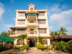 Kampong Thom Village
