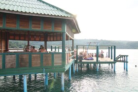 Mad Monkey Koh Rong Samloem
