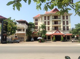 Han Kong Hotel & Restaurant
