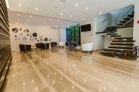 Hotel Zenith